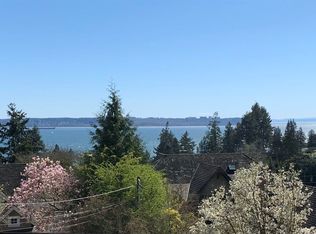 3 Mathers Ave, West Vancouver, BC V7V2G6