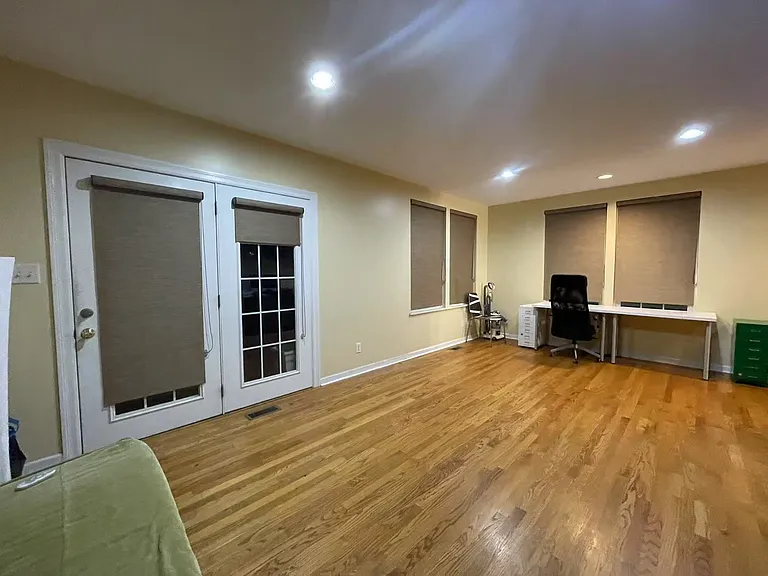 432 Carswold Dr — Photo 9