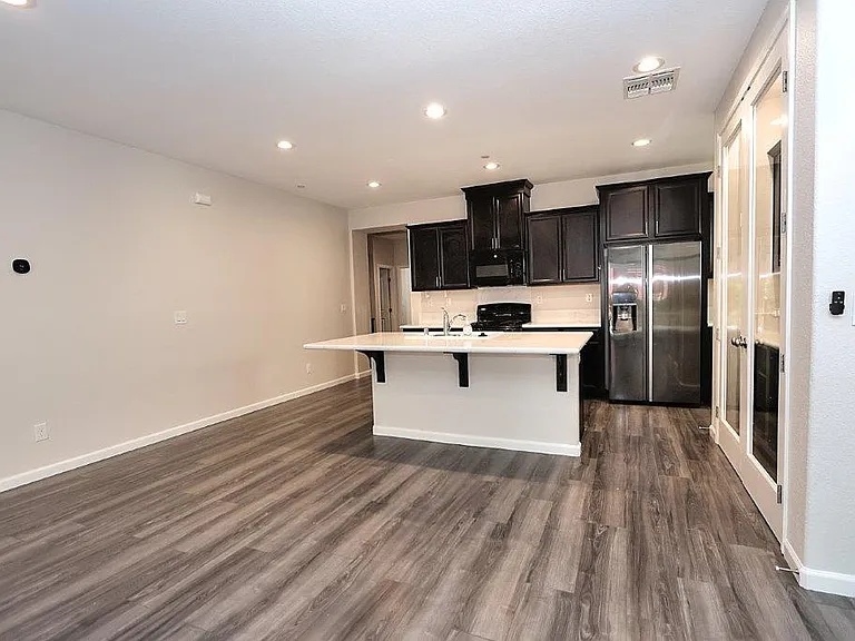 9049 Hourglass Cir — Photo 16