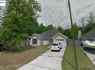 1736 Mary Dr, Slidell, LA 70458