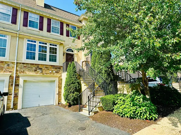 12 W Aspen Way, Aberdeen, NJ 07747