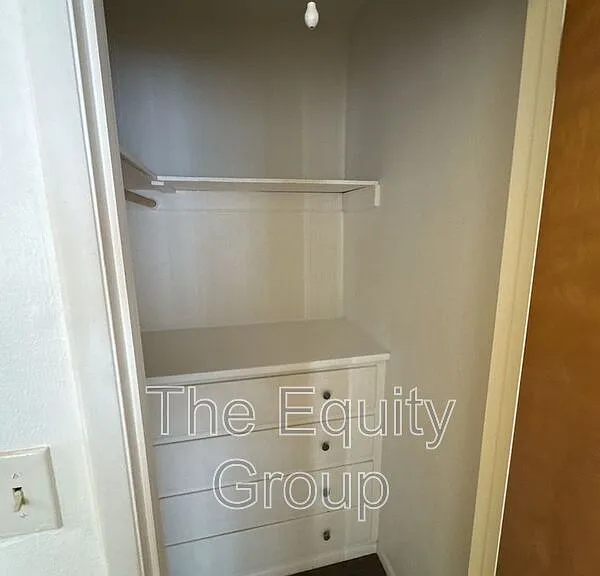 1124 E St #D — Photo 5