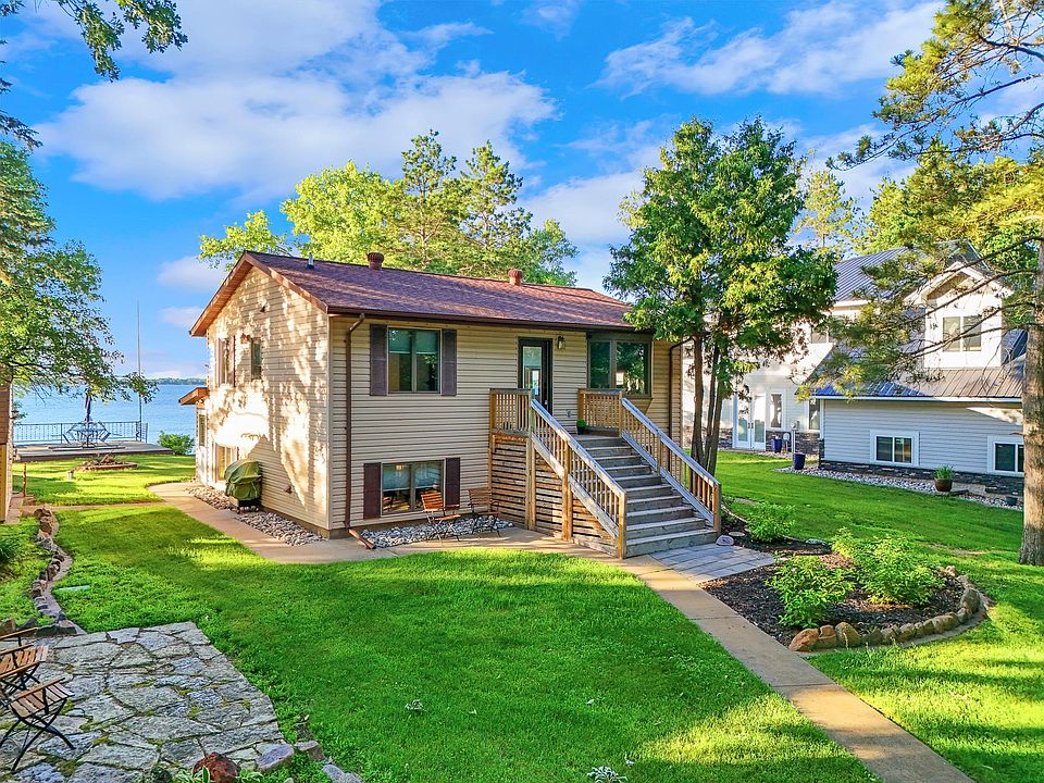 1st image of 45257 Jack Pine Dr
