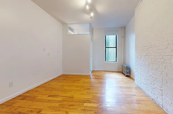 Rented by 346 Realty Group LLC | media 5