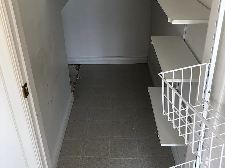 2272 E Hawthorne St — Photo 10