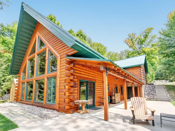 4311 Lake Lucerne Dr, Crandon, WI 54520