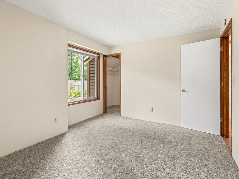 20329 SW Rock Ct — Photo 33