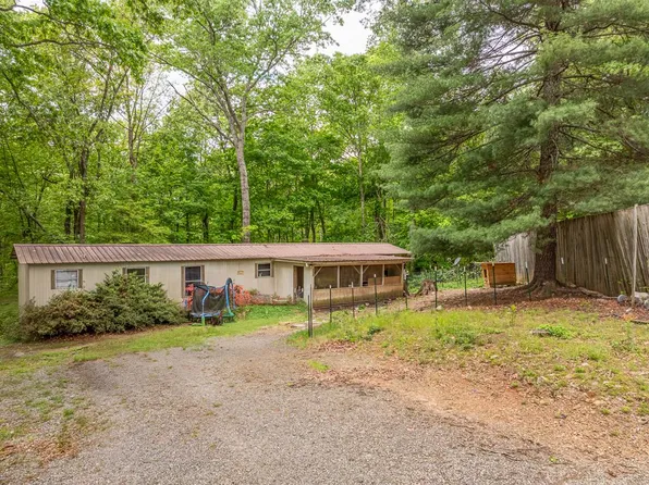 2200 New Hope Rd, Morganton, GA 30560