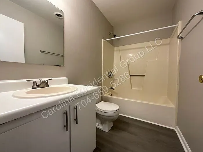 201 Arthur Dr #K — Photo 9