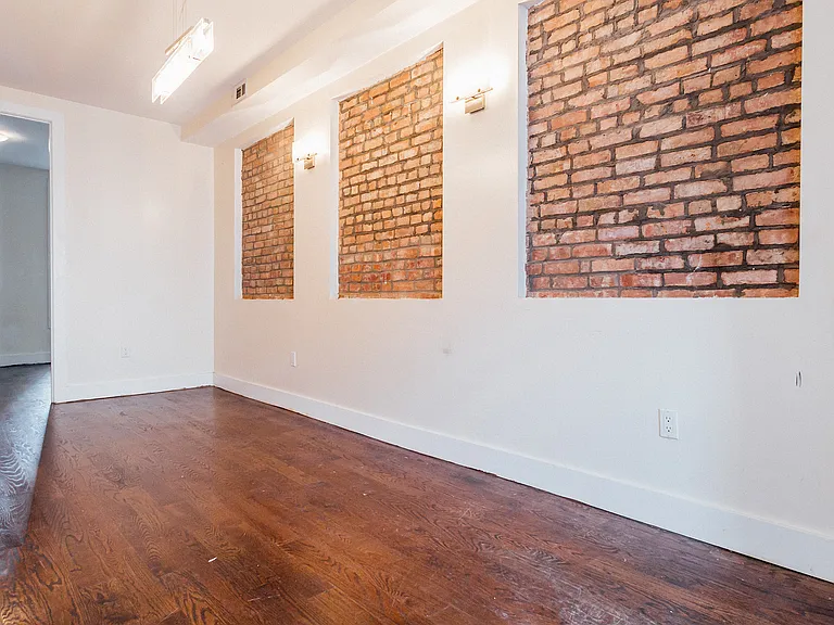 435 Bleecker St #2R — Photo 7