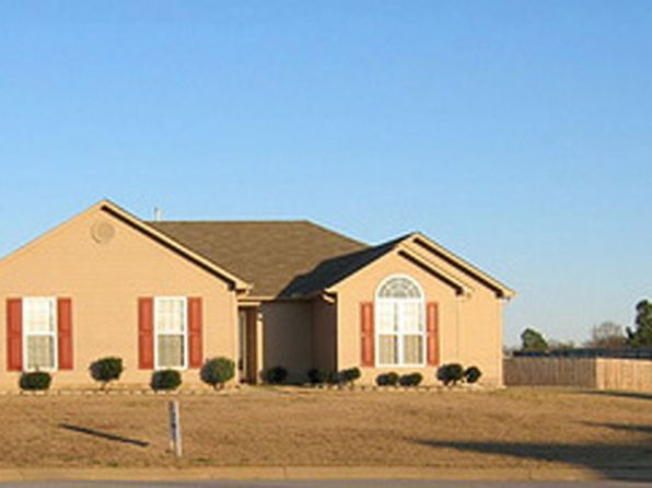 16 Garden Gate Dr