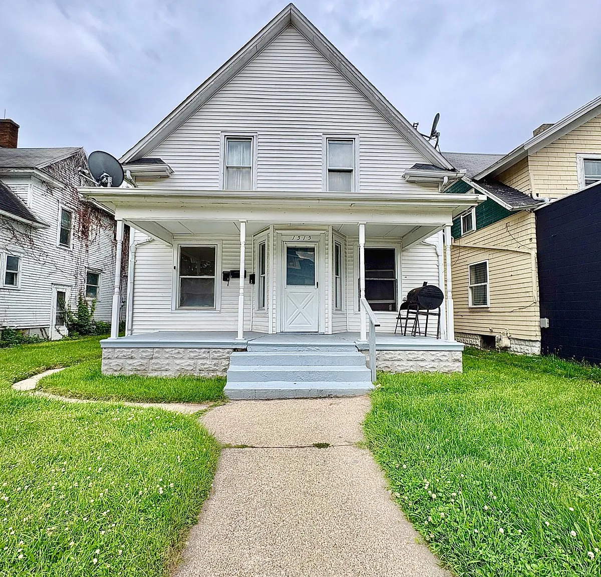 2 bed, $1,000 — Photo 1