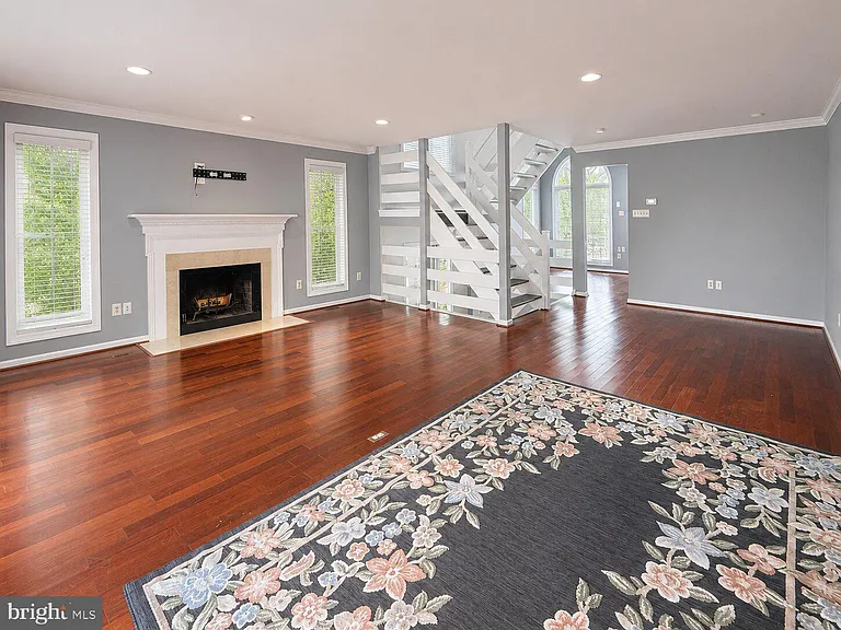 84 Andover Ct — Photo 13