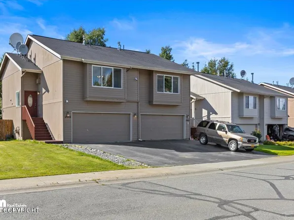 11940 Town Park Cir, Eagle River, AK 99577