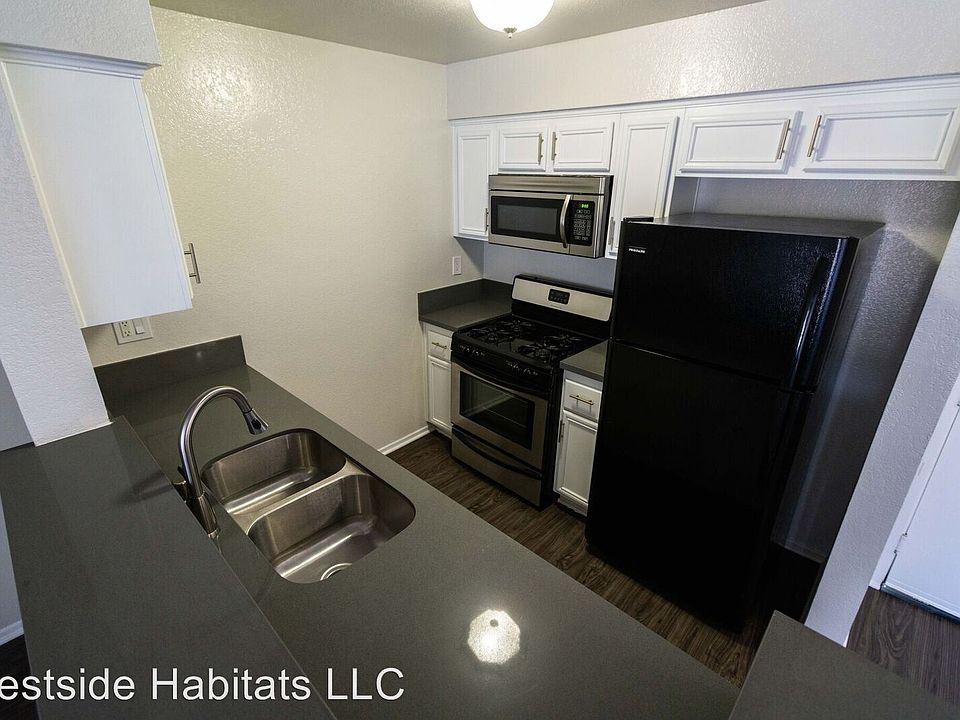 1st image of 14230 Victory Blvd APT 208