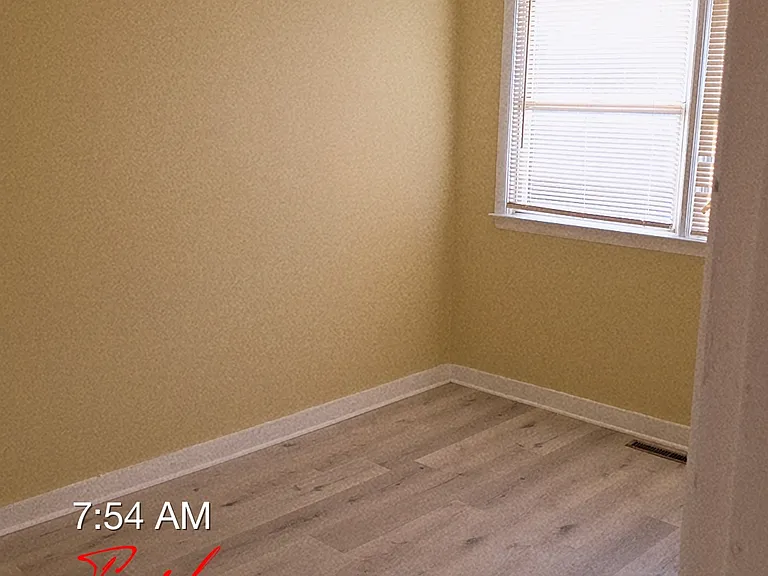 938 N Franklintown Rd — Photo 13
