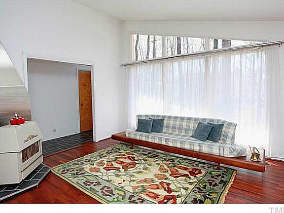 4th image of 113 Cynthia Dr