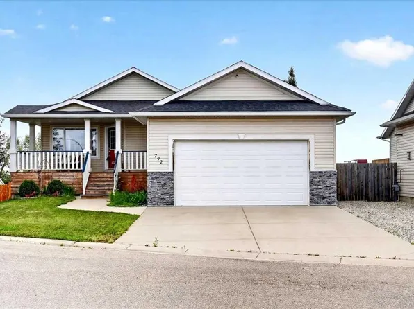 772 W Carriage Lane Dr, Carstairs, AB T0M 0N0