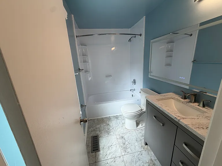 17628 Longview Ln — Photo 18