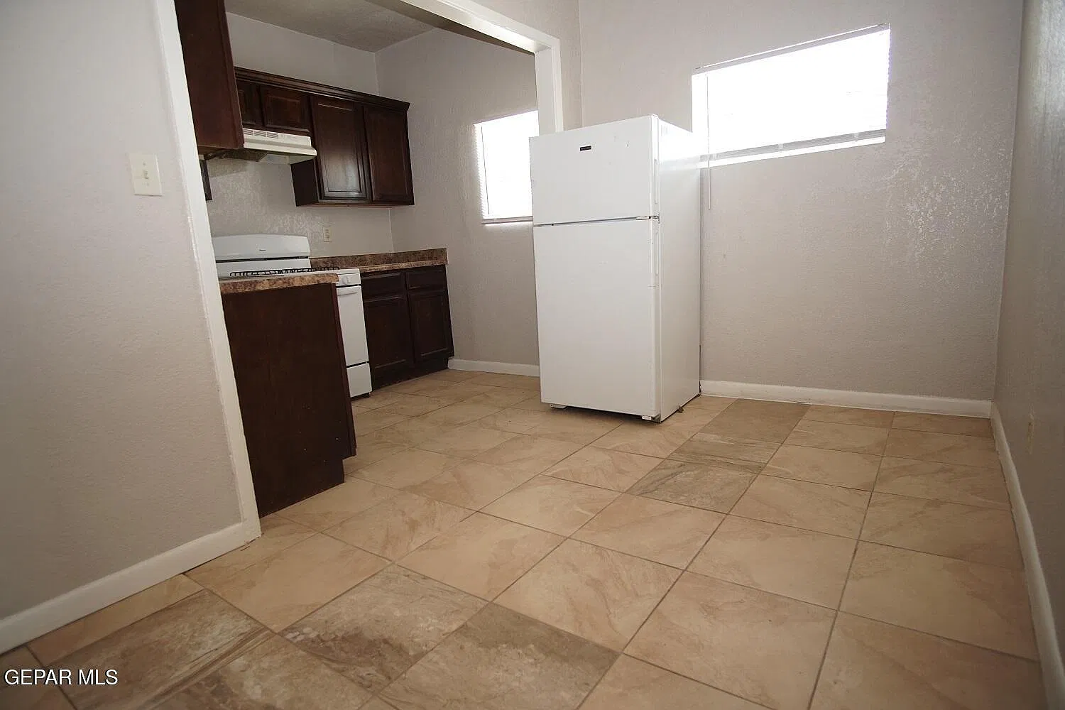 2 bed, 1.0 bath, 725 sqft, $845 — Photo 4