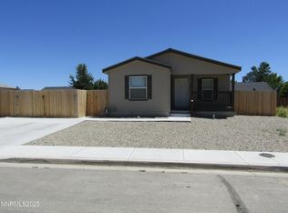 200 Quail Run Dr, Yerington, NV 89447