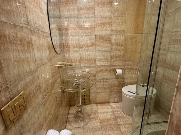 880 5th Avenue image 11 of 11