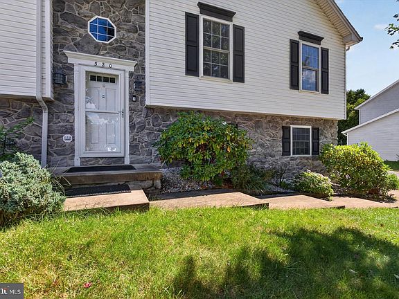 2nd image of 520 Hamilton Dr