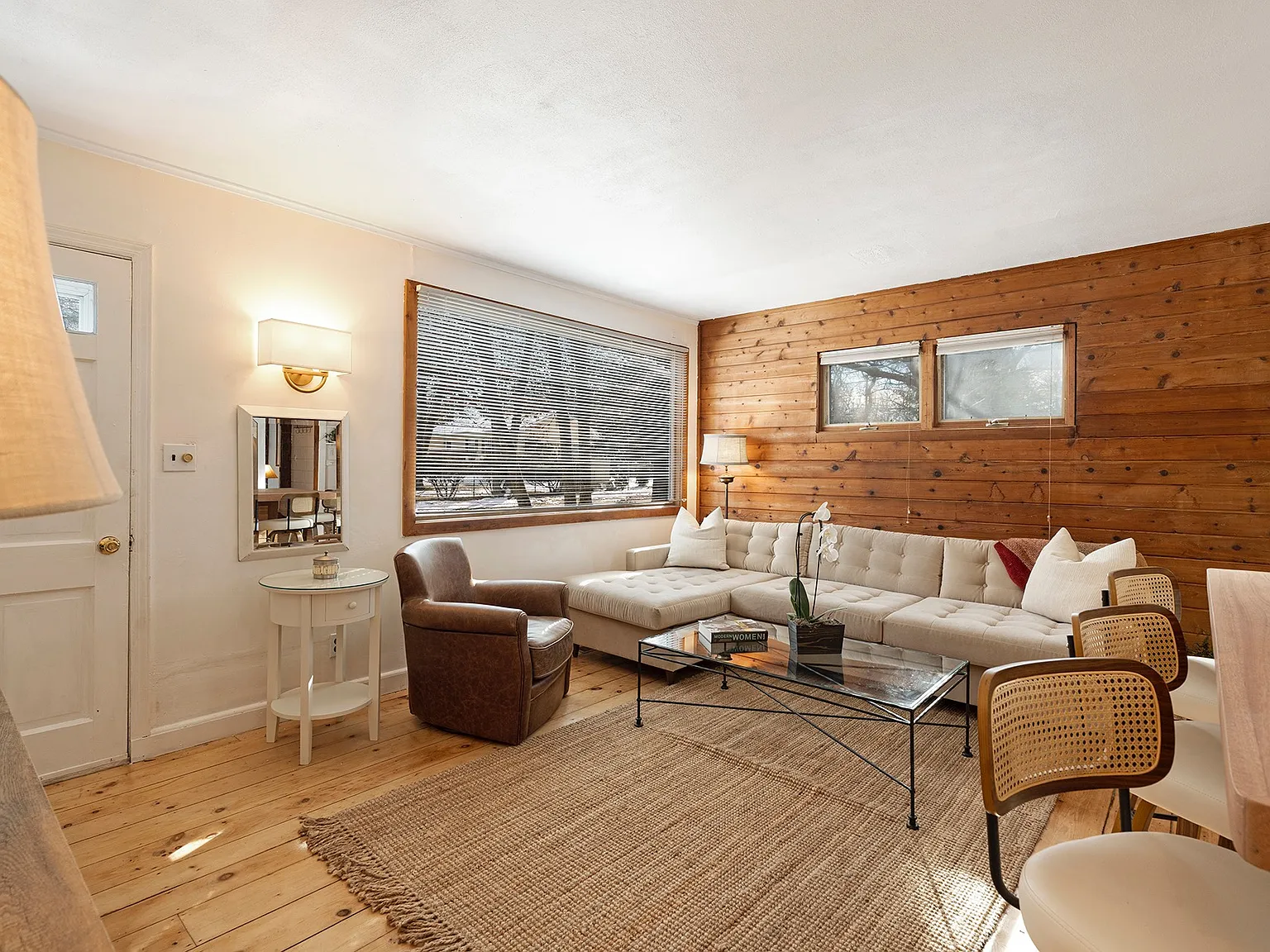 East Hampton Cottage Retreat — Photo 2