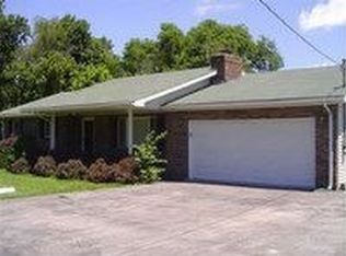 221 N Crystal Gail Hts, Scottsburg, IN 47170