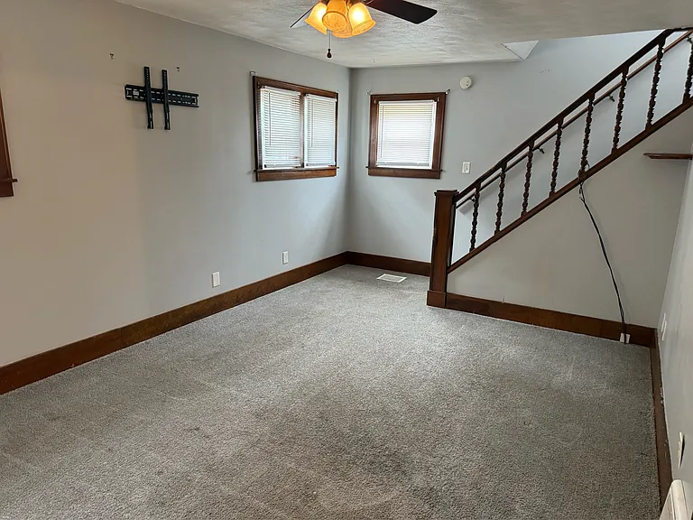 992 Neptune Ave — Photo 5