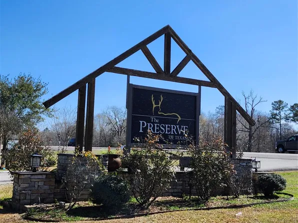 Center Dr, Cleveland, TX 77327