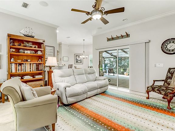 4th image of 95062 Woodberry Ln