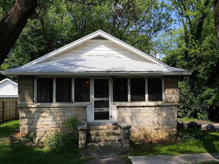 1435 N Kinser Pike — Photo 1