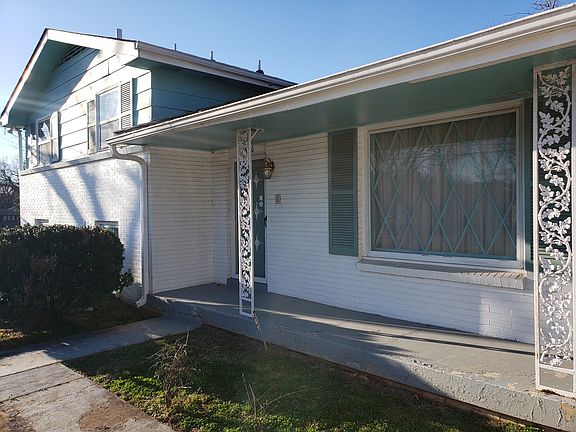 3rd image of 3820 Crouch Dr