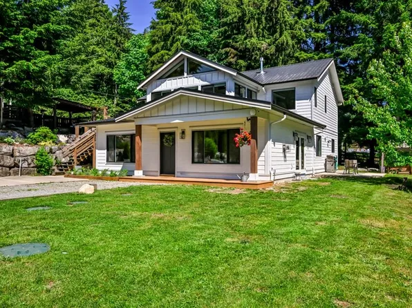 9933 Watt St, Mission, BC V2V 0B6