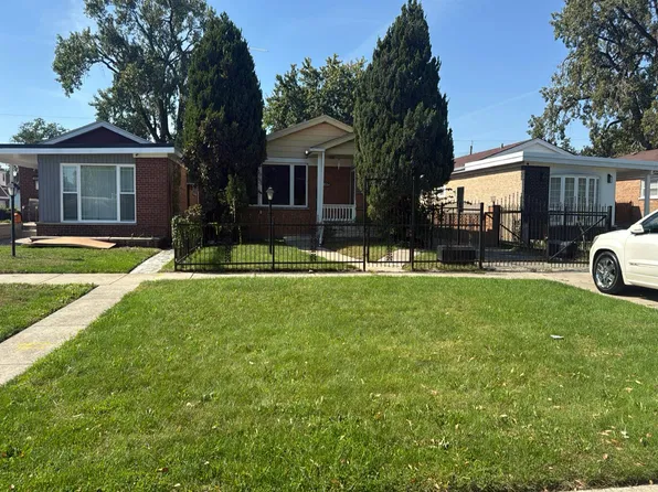 8554 S Calumet Ave, Chicago, IL 60619