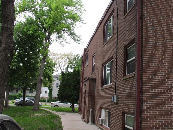 4th image of 404 S 4th St APT 204