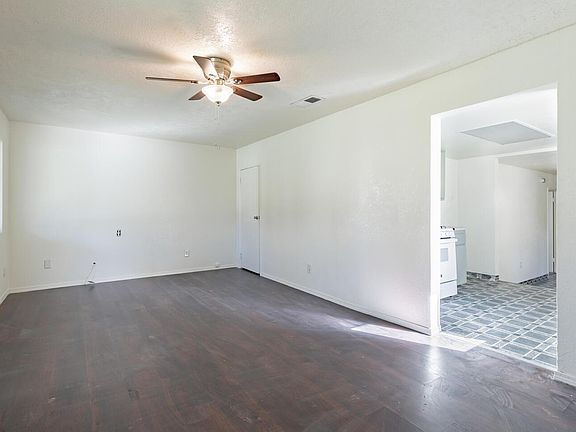 5th image of 1230 N Roosevelt Ave