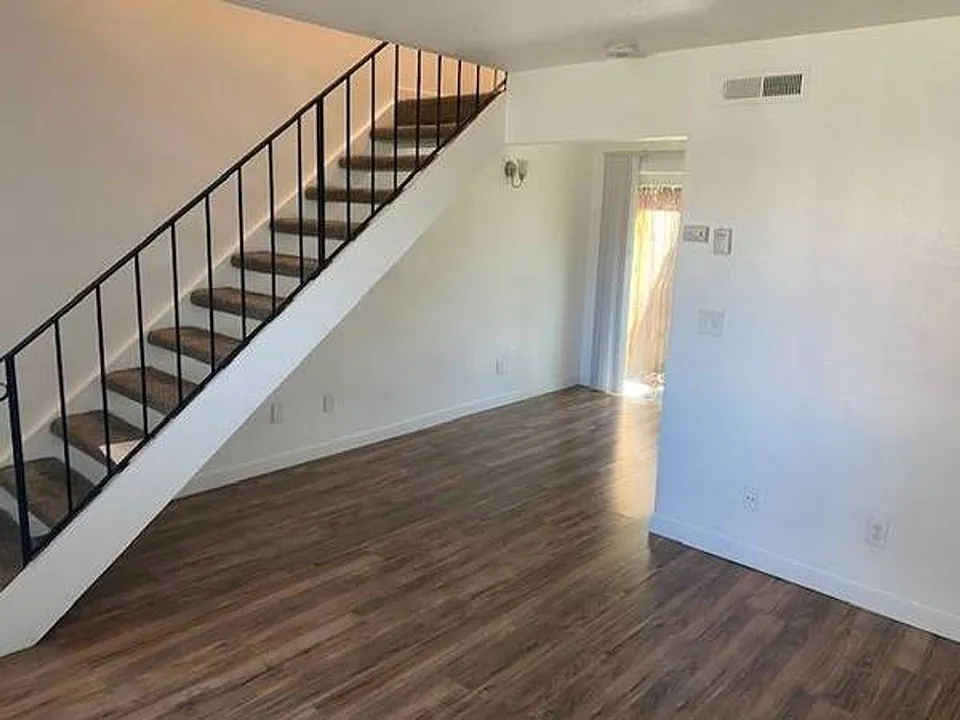 2404 26th Ave