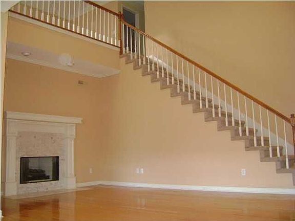 3rd image of 6108 Amber Brook Dr