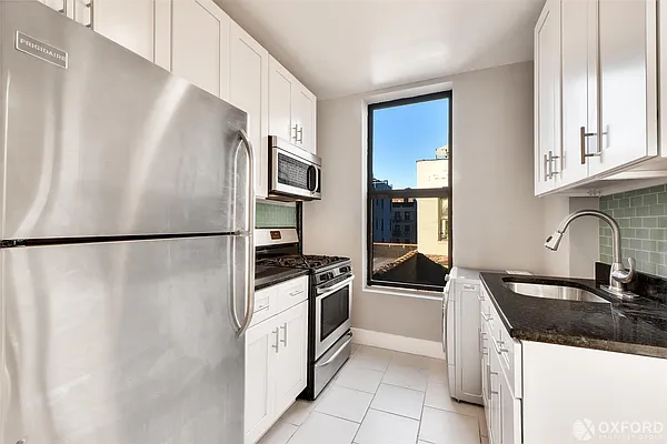 Rented by Oxford Property Group | media 12