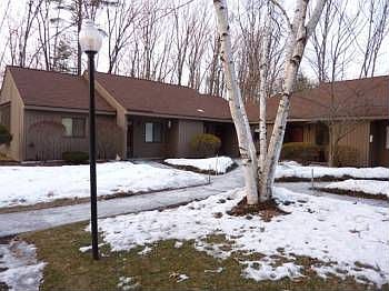 2nd image of 5 Essex Green Ct #5P