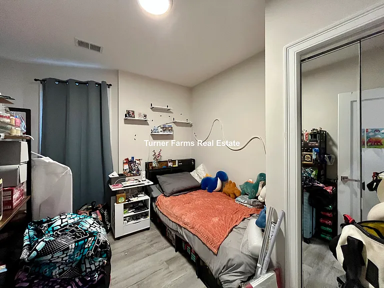 23 Newport St #22 — Photo 11