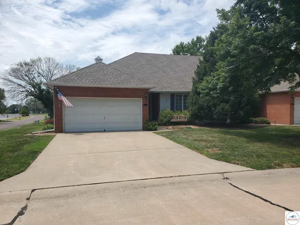 1021 E Hogan Pl, Clinton, MO 64735