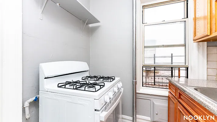 Rented by Nooklyn NYC LLC | media 6