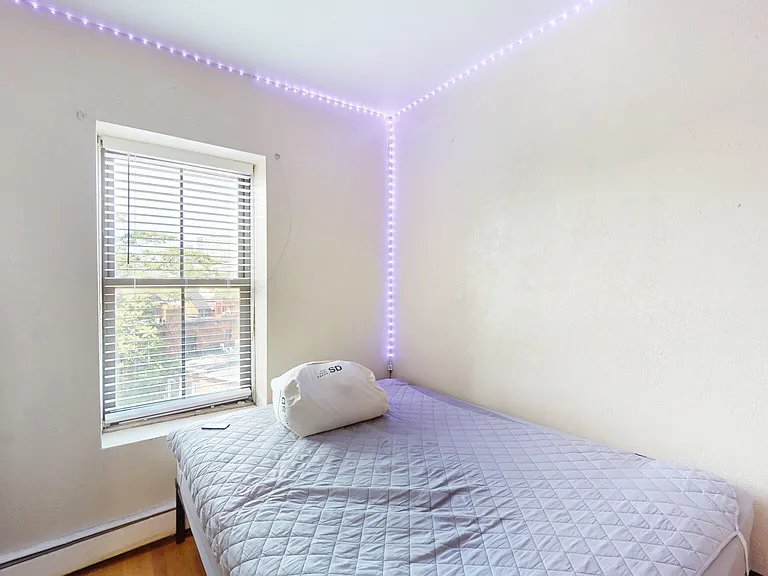 88 Hammond St #8D — Photo 5