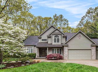 18835 Legacy Point Dr, Spring Lake, MI 49456