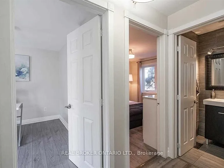 2 Core Cres — Photo 21