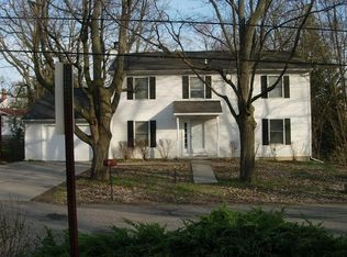 1318 Jones Dr, Ann Arbor, MI 48105