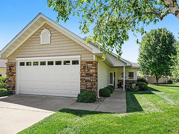 2nd image of 3447 Briarwood Ct